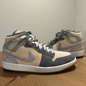 Air Jordan 1 Mid SE BRAND NEW Size 12 men’s